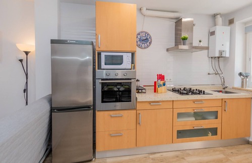 La Cala del Moral Apartment | Cubo's Beachside Calasa Apartment & Terrace/beach/air conditioning/free Wi-Fi