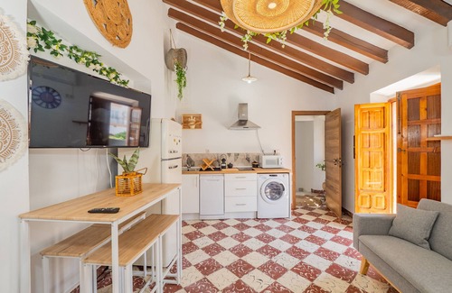 Casabermeja Apartment | Cubo's Estudio Doble Noches de Luna & Pool/urban center/air conditioning/private pool