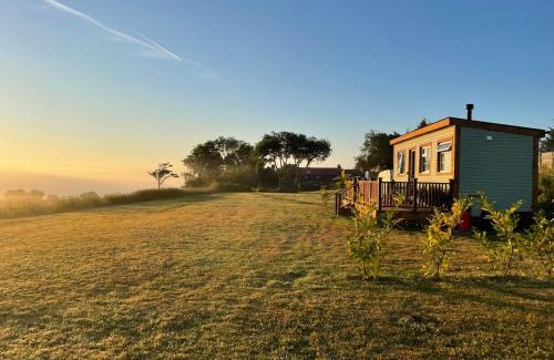 Great Fryup Dale Ski Chalet | Cuddles & Bubbles Cozy Cabin with jacuzzi spa hot tub