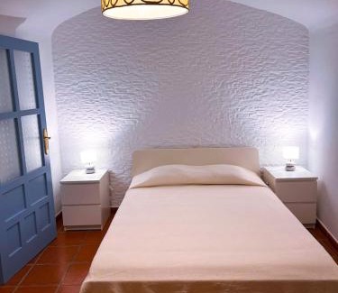 Gorafe House | Cueva de la Luna