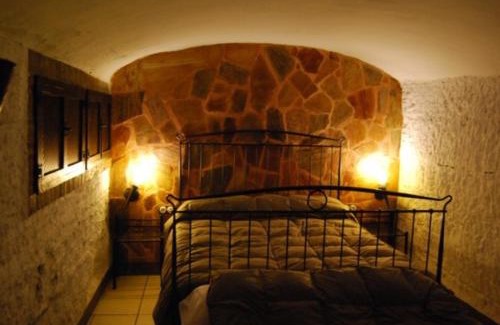 Baza House | Cueva El Haro