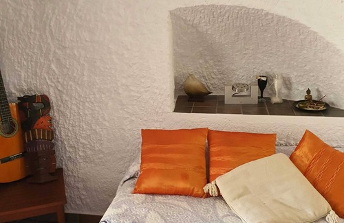 Guadix House | Cueva Gonzalez house with views of the Sierra Nevada.