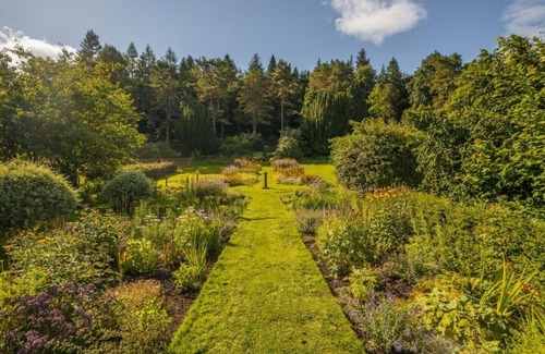 Maybole Cottage | Cunninghame Cottage - Family Friendly Cottage on the Beautiful Blairquhan Estate