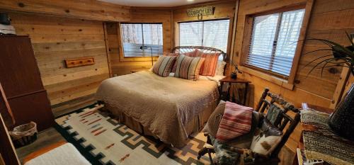 Sundance House | Curated Lux Treetop Sundance Ski cabin