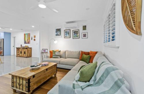 Kewarra Beach House | Curlews Nest - Pool BBQ and Beach