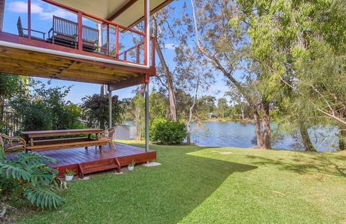 Currumbin Waters House | Currumbin Breeze - Classic Family Beach House on Currumbin Creek - Pet Friendly!