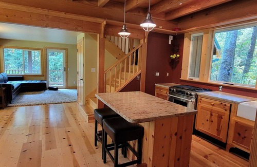 Port Orford Cabin | Custom A Frame Cabin n-Firepit & Grill-WIFI & W/D-nPet Friendly!nClose to Beach!