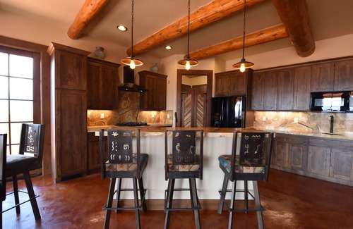 Page House | CUSTOM BUILT STUNNING Home Towering above the Colorado River/Lake Pow