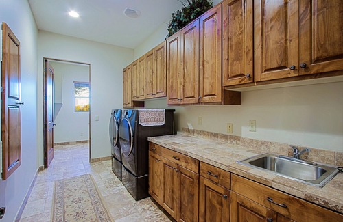 Anthem House | Custom home with heated spa and pool, 1 acre, No HOA, bring Rvs