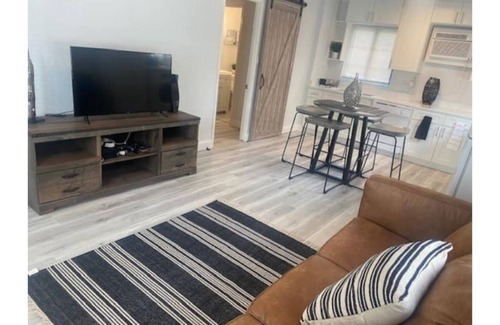 Fairvilla Apartment | Cute and Cozy Apartment-B 1 Bedroom Duplex