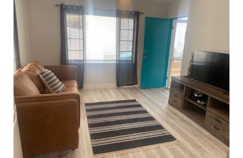 Fairvilla Apartment | Cute and Cozy Apartment-B 1 Bedroom Duplex