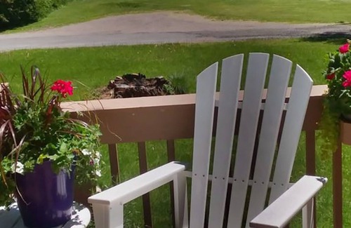 Ramara House | Cute and relaxing cottage on the lake