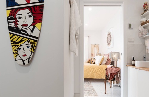 Lulworth Apartment | Cute as a Button by the Beach