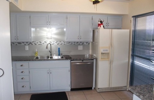 Lake Havasu City House | Cute centrally located townhouse 11-1