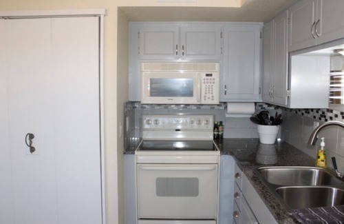 Lake Havasu City House | Cute centrally located townhouse 11-1