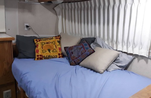 Killeen House | Cute & comfy Airstream camper