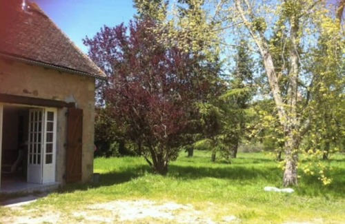 Saint-Bonnet-Troncais House | Cute cottage near a forest and ponds
