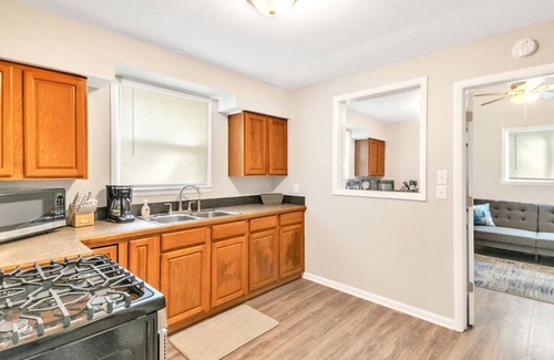 Lansing House | Cute, Cozy, and Completely Renovated!