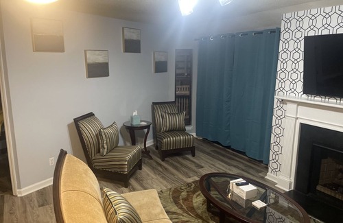 Augusta Condo | Cute & Cozy Condo!