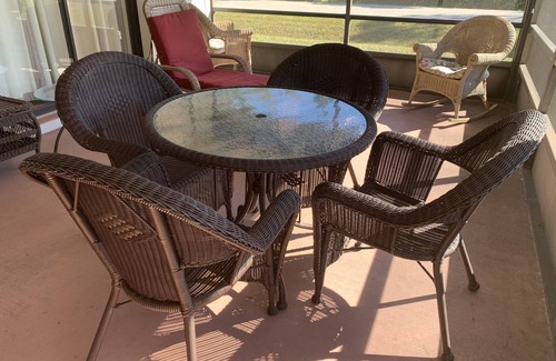 South Venice House | Cute home, close to beaches. Fishing equipment, golf clubs, bicycles supplied.