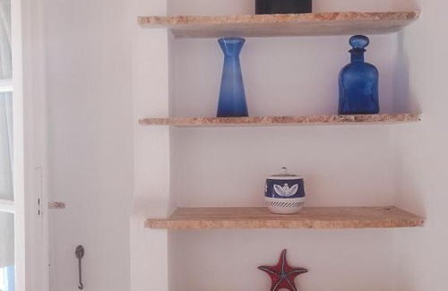 Agios Ioannis House | Cute Home with Lovely Sunset