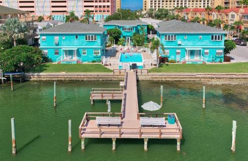 Clearwater Beach Apartment | Cute One Bedroom at The Coral Resort apts
