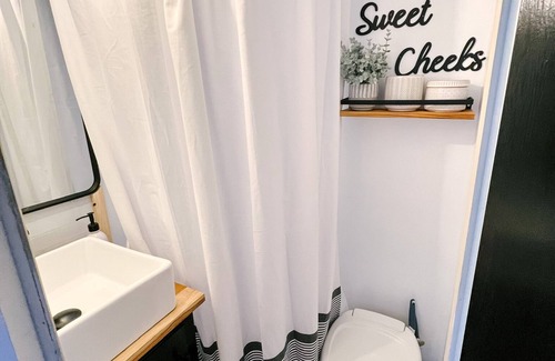 Leeds House | Cute Renovated RV Near Zion & St. George