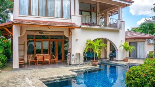 Playa Langosta Villa | CW3 Casa Wasabi 3bed+3bath
