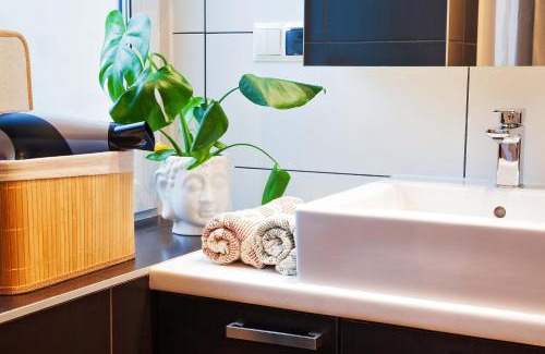 Wroclaw City Center Apartment | Cybulskiego 11 - Pokoje - Rooms, 24h self check-in
