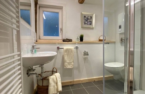 Gewissenruh Bed & Breakfast | Cycling double room Gipfel-Glück - Landhaus Wahmbeck