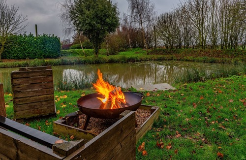 Ely Cabin | Cygnet - Mini Pod with Hot Tub