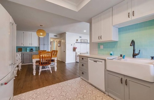 Cypress House | Cypress-Charming 3-bedroom home with AC, WiFi & Pool, close to Disney & Beaches