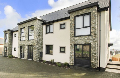 Tyn-y-Gongl Cottage | CYSGOD Y CAPEL, pet friendly, with a garden in Benllech