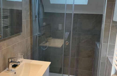Kerherou Apartment | Dépendance Dans une Propriété
