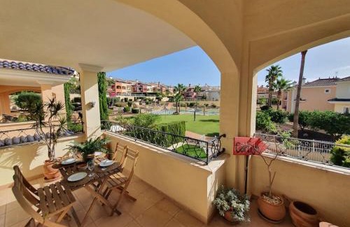 Caserio Los Tarquinos Apartment | Dúplex Amparo Altaona Golf