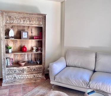 Sacromonte Apartment | Dúplex Cuesta del Chapiz con vistas a la Alhambra by A3Rentals