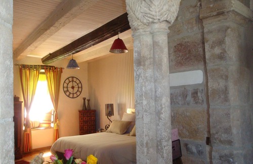 Cordes-sur-Ciel Bed & Breakfast | D'Ici et d'Ailleurs