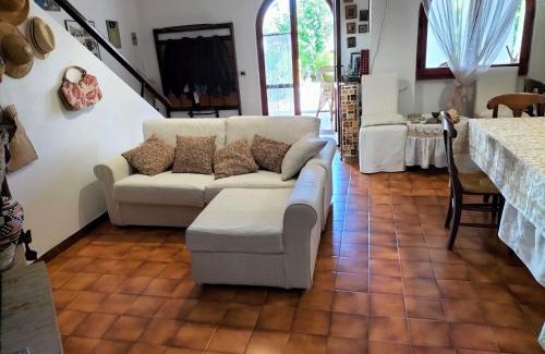 Quartu Sant'Elena House | Daddos