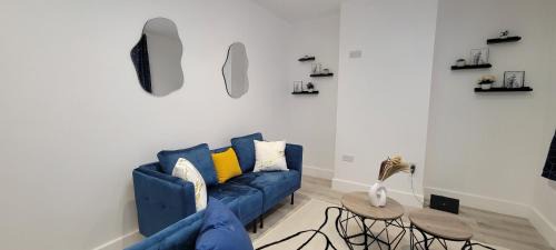 River House | Dagenham - House - Sleeps 4 - Garden - City Centre