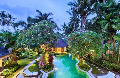 Blahbatuh Villa | Damian 4 BR Pool Villa Garden JU24