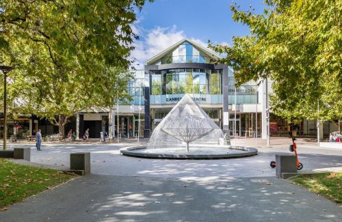 City East House | Dana-Private Room in a shared duplex Apartment -1