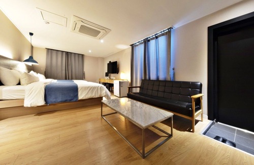 Tokko Hotel | Dangjin Jawoori