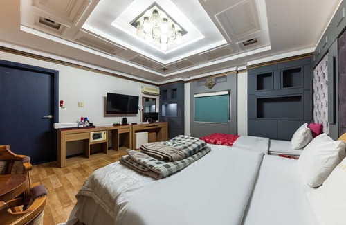 Dangjin Hotel | Dangjin W