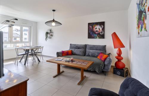 Neudorf Ouest Apartment | Dans les étoiles - 2 bedroom with free parking near to the city center