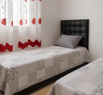 Boukhalef Apartment | Dar El Outmani Prêt de Airoport