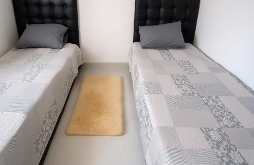 Boukhalef Apartment | Dar El Outmani Prêt de Airoport