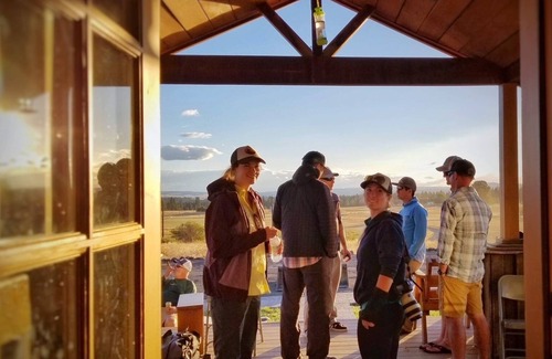 Goldendale House | Dark Sky Double Mountain View Retreat