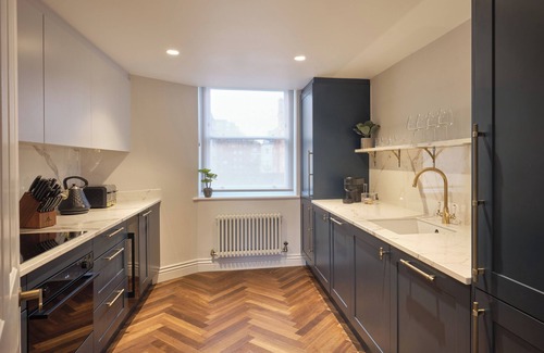 City of Westminster Apartment | Darley House 1 bedroom | Relaxing London Base, Located Near Brown Hart Gardens