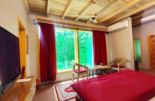 Azad Kashmir Hotel | Das-e-Basi