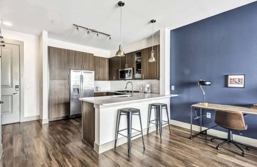 Richardson Apartment | Dashing 1BR Suite | Pool, Parking + Gym E